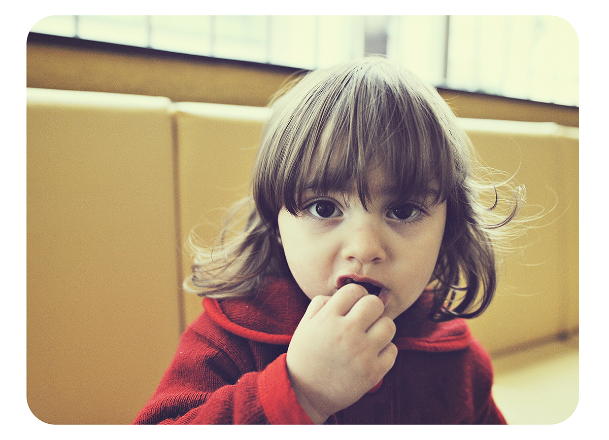 contratar fotógrafo profissional para retrato infantil externo