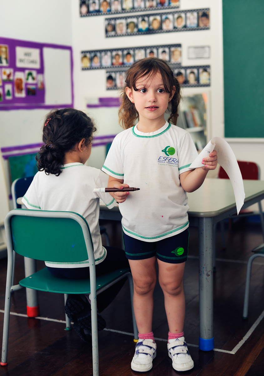 a desenhista na Escola Esfera