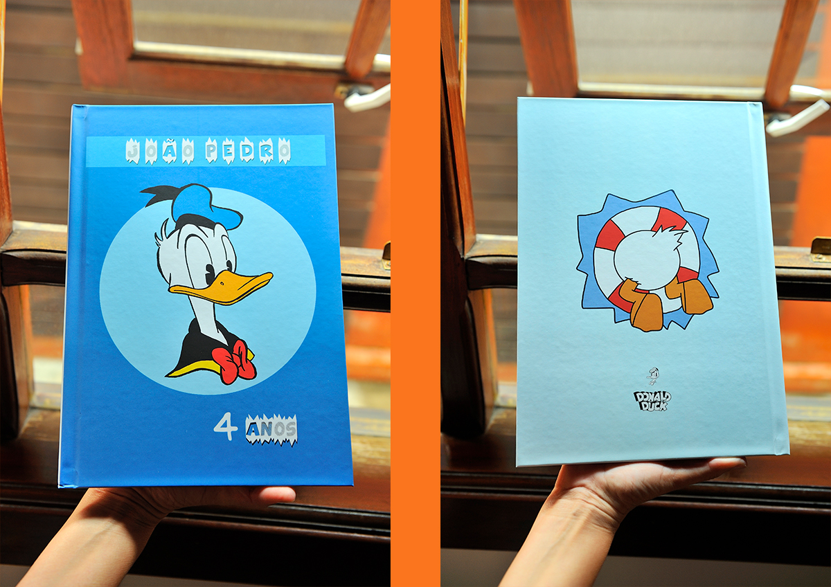 fotobook com tema do Donald