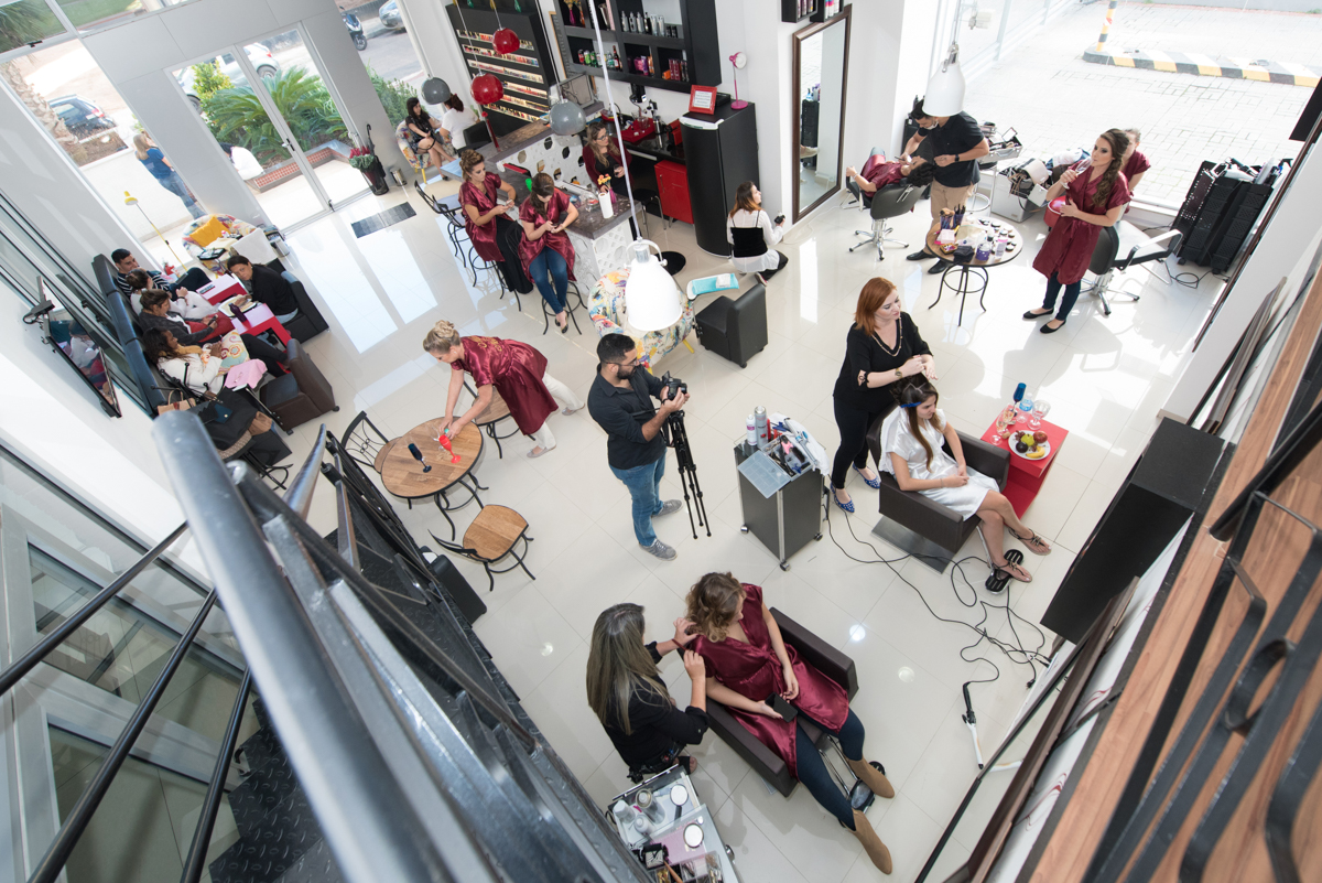 Vista de cima do studio em preparativos da noiva