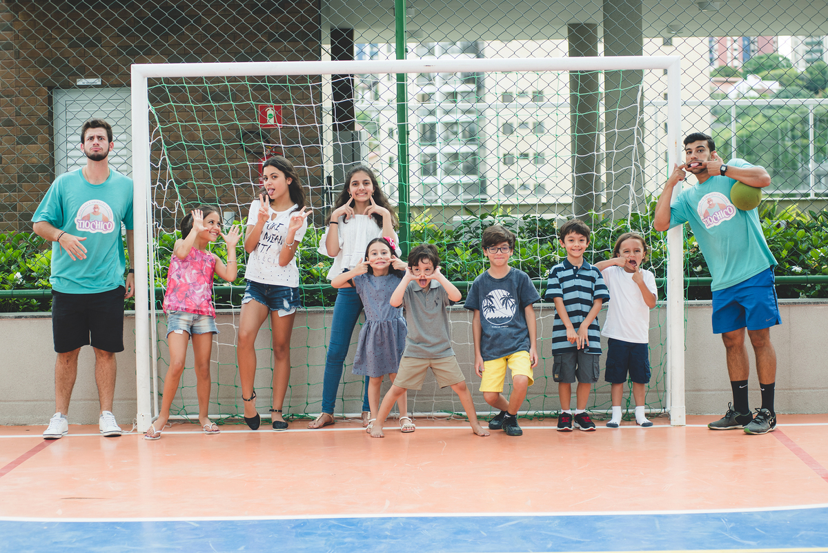 Niver do João com a Turma do Tio Chico Recreação & Animação de Festas em SJC
