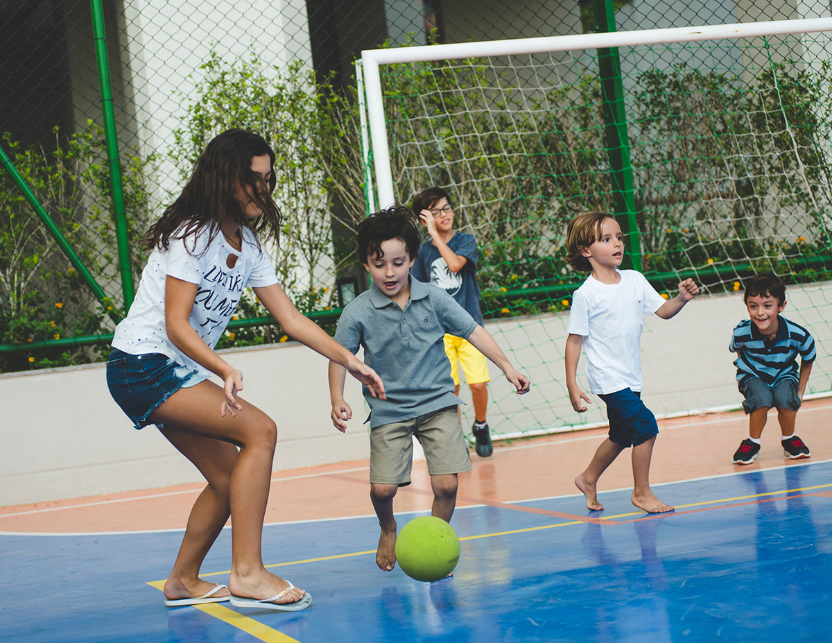 Olé ! Mais um show de bola do aniversariante dando uma de Neymar