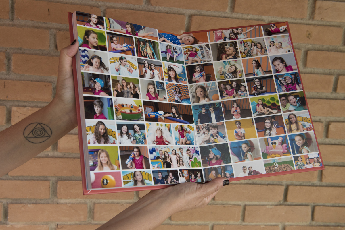 muitas fotos do aniversário da lavinia no fotolivro 20 x 30 cm