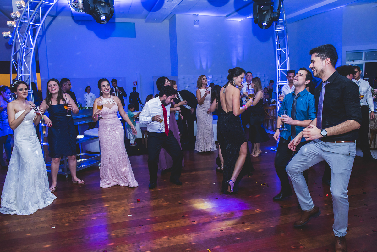 felicidade dos recém-casados esse dia inesquecíve