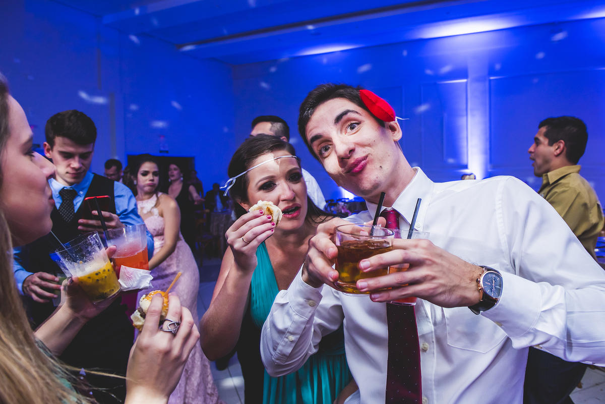 emoções tomavam conta da festa de casamento em sjose