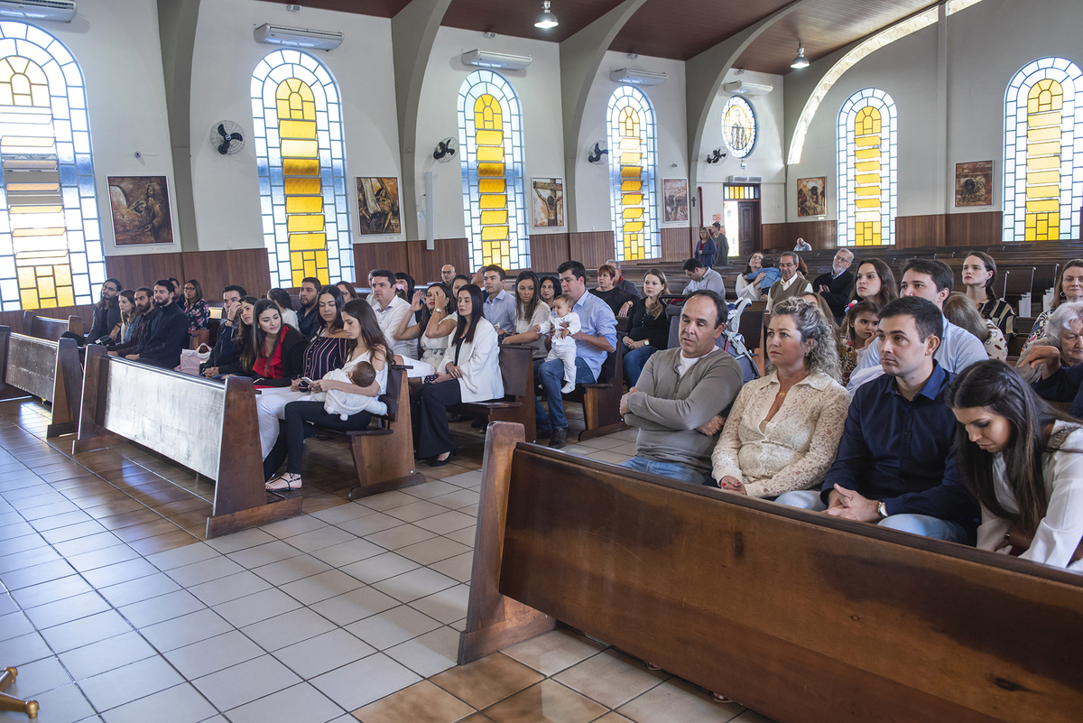 Cerimônia de batismo realizada na PARÓQUIA SAGRADA FAMÍLIA