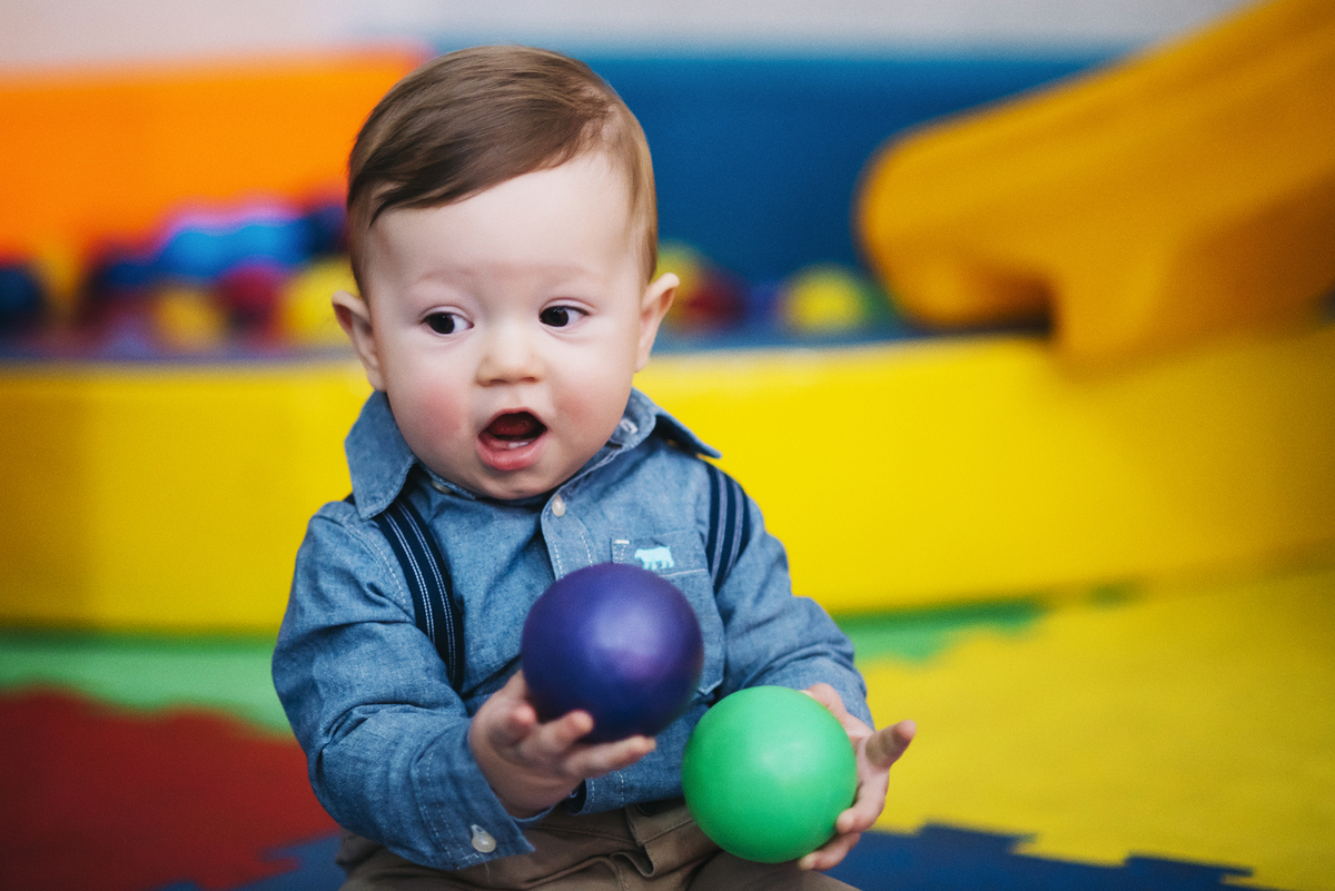 O malabarista aproveitando o niver de 1 aninho