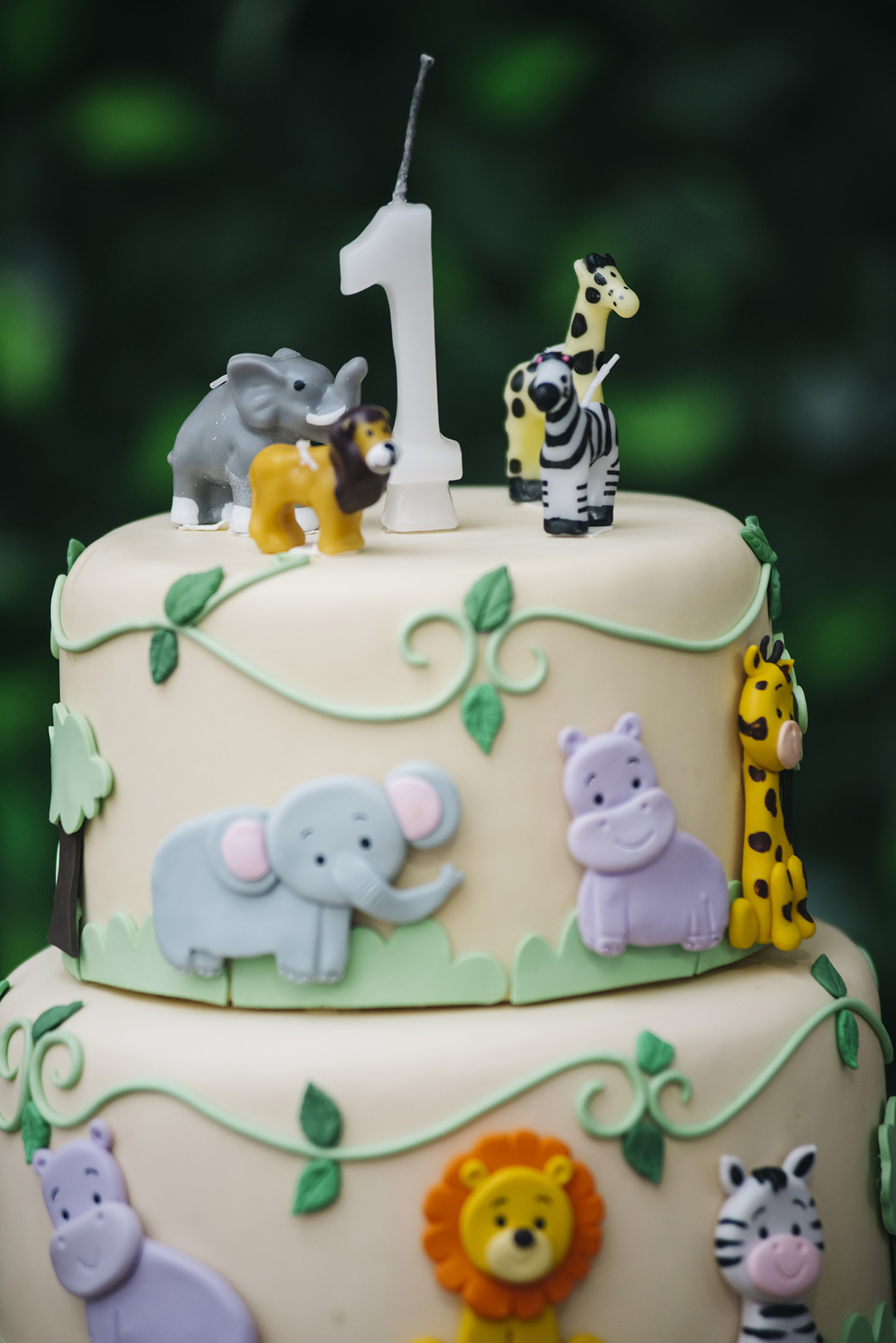 bolo de safari para festa de aniversário de um ano