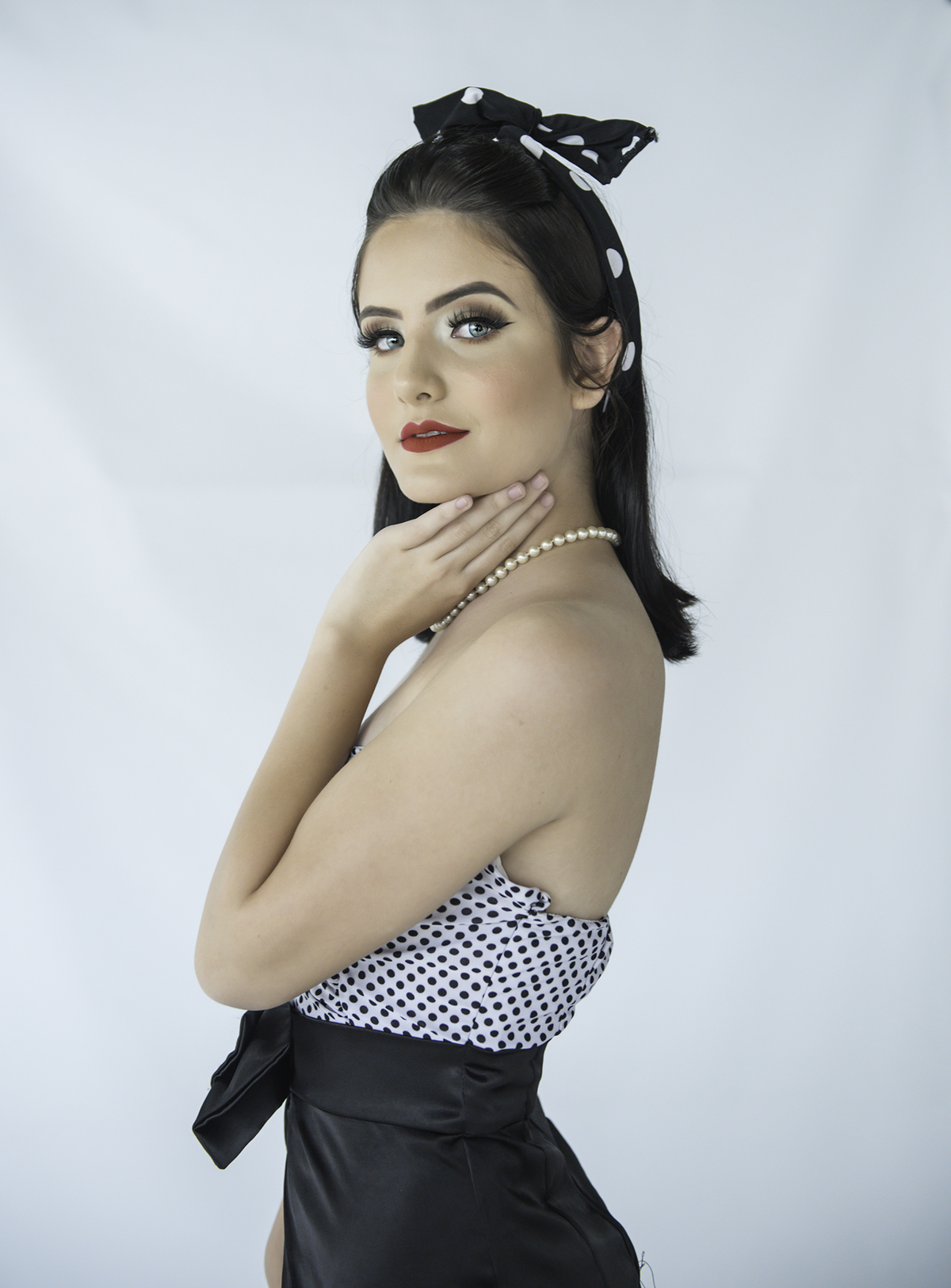 Posando para fotografia em estudio em sao jose dos campos
