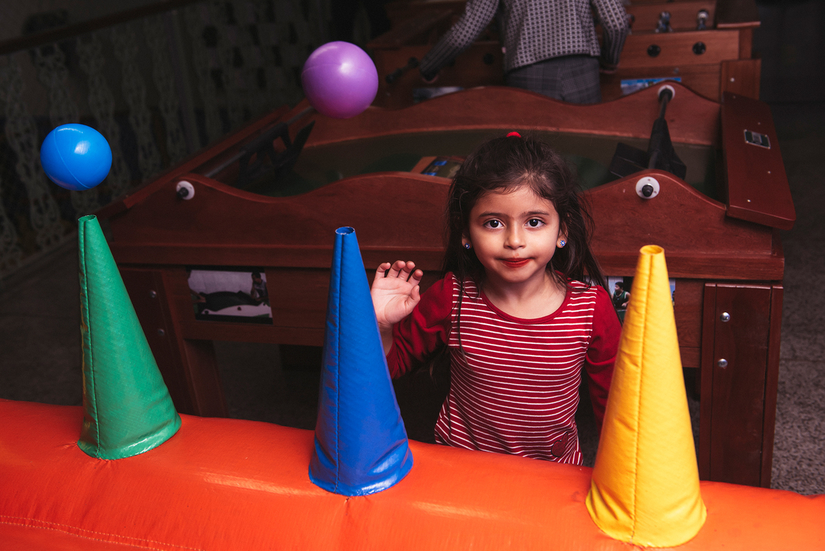 bolinhas flutuantes no buffet infantil Doce Mania