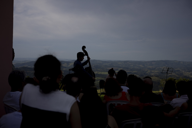 Pedro Gadelha e Bruno Lima - Concerto na Serra do Cigano - Ilumina - Caconde
