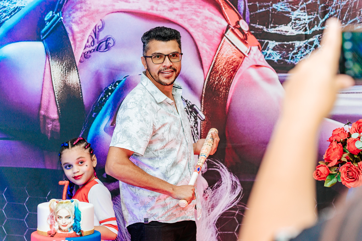 fotografia infantil com o tema da arlequina