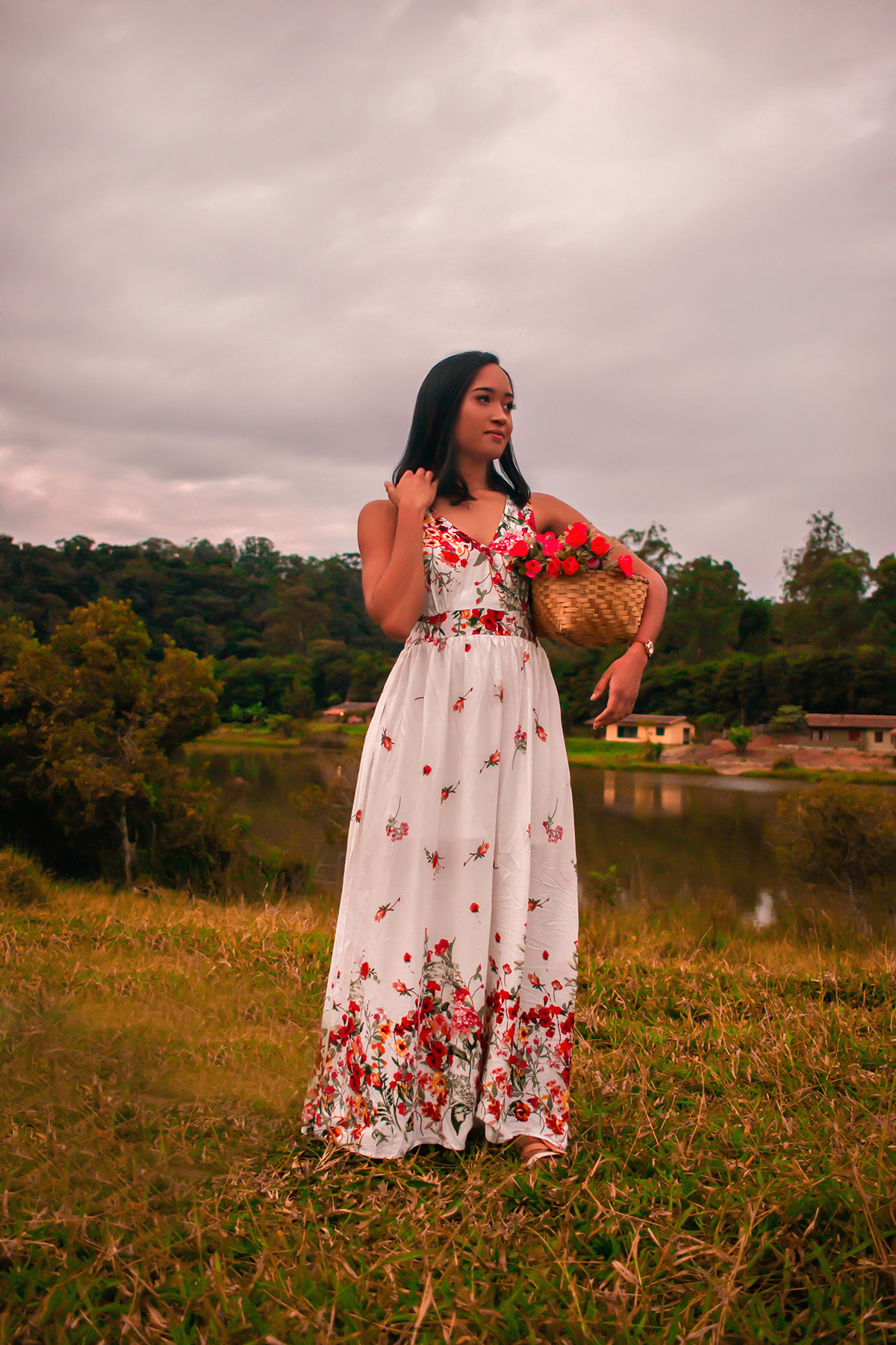 Sorrisos na Natureza: Alegria e beleza em meio à paisagem deslumbrante