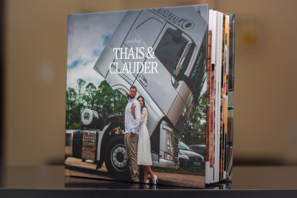 Cada Página, Uma Memória: Álbum Personalizado do Casamento de Campo Limpo Paulista
