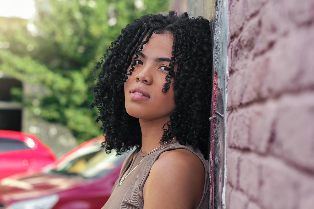 Explorando os encantos urbanos de Campo Limpo Paulista durante o ensaio fotográfico da Amanda