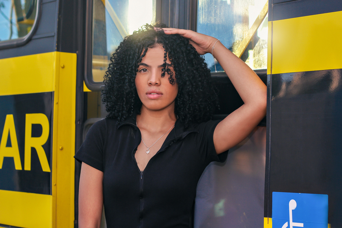 A atmosfera descontraída do estádio municipal de Campo Limpo Paulista cria um ambiente perfeito para ensaios fotográficos