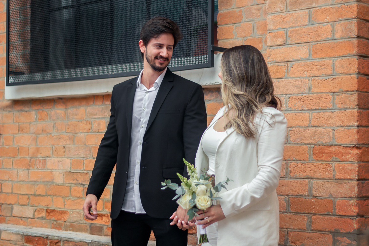 Memórias de casamento: Sorrisos e abraços antes da cerimônia
