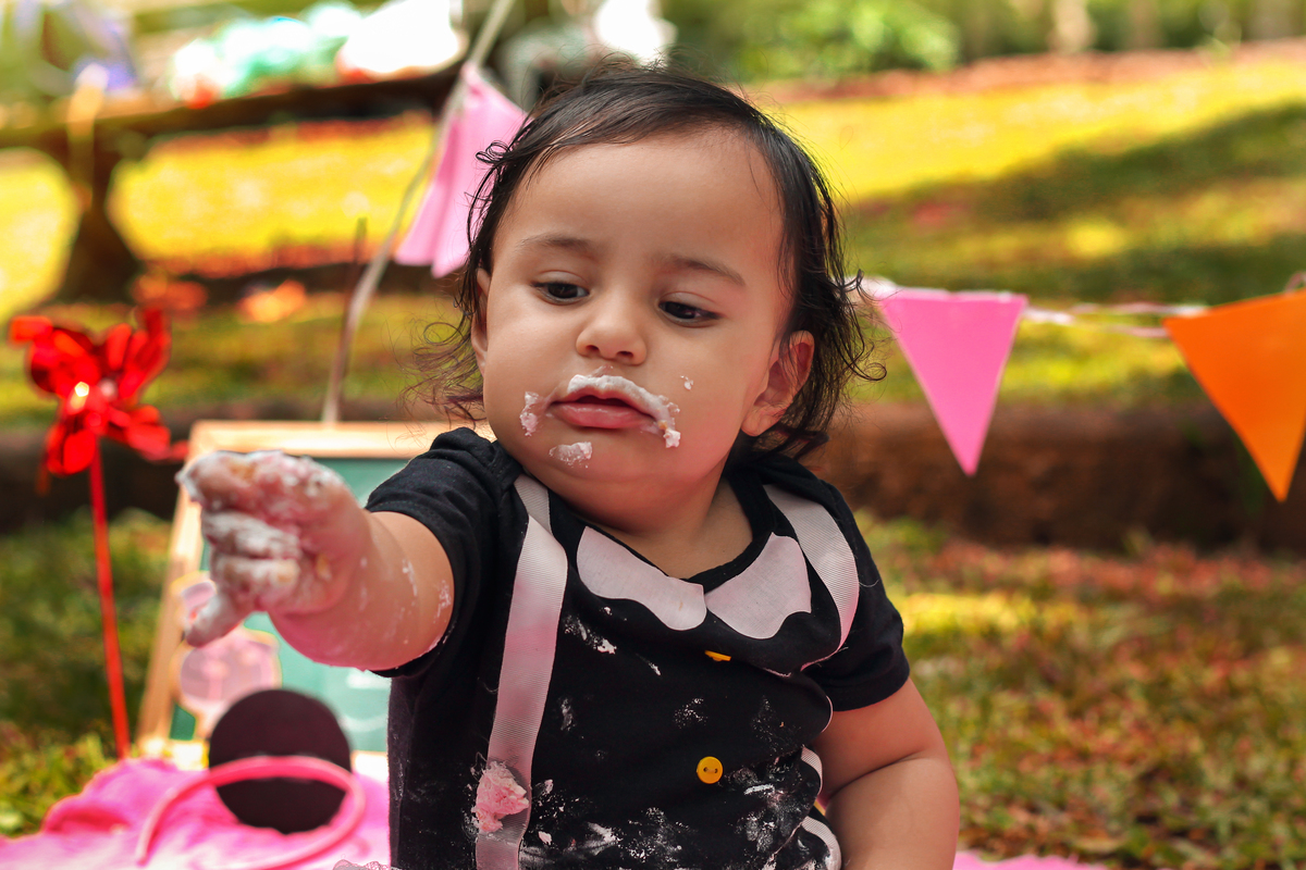 Ensaio fotográfico infantil ao ar livre no Parque do Jaraguá