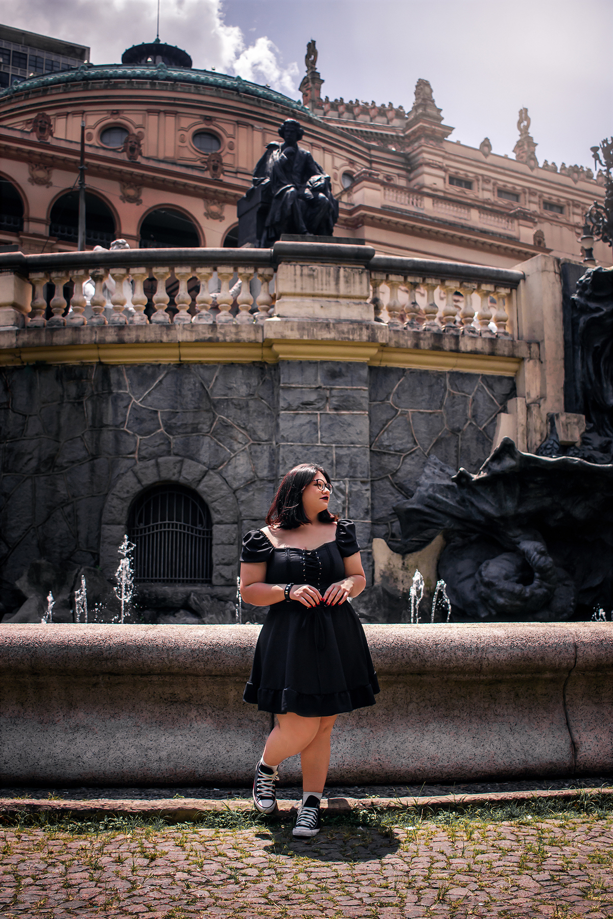 Praça Ramos de Azevedo: O cenário clássico para o ensaio de 15 anos em São Paulo