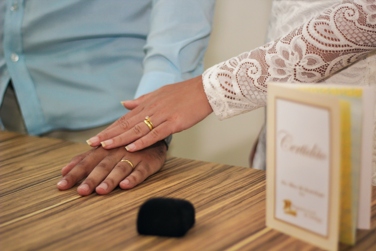 Amor em Foco: casal trocando votos no cartório de Jundiaí