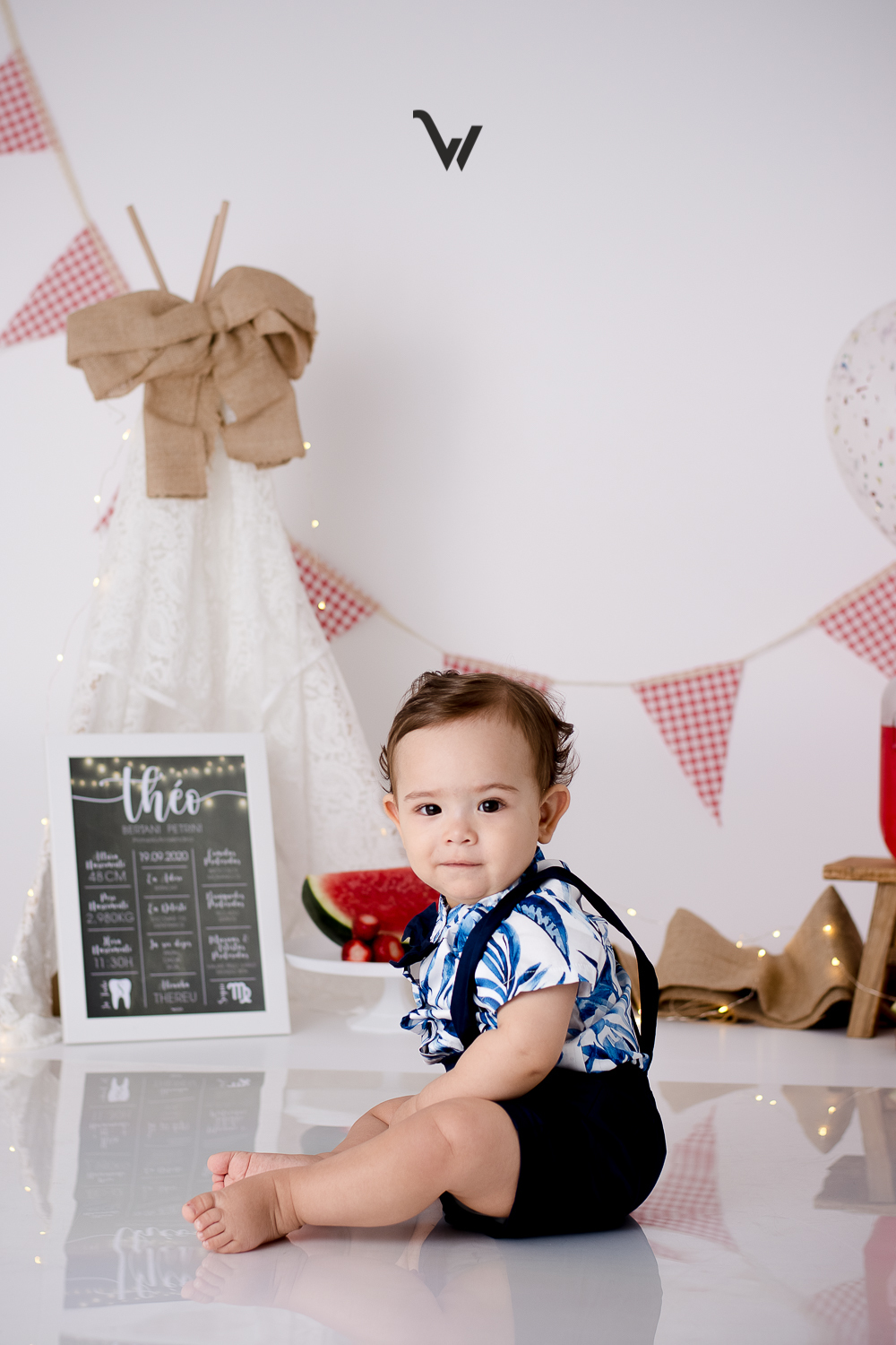 weclick fotógrafos évora smash the cake smash the fruit bolo fruta sessão fotográfica estúdio primeiro aniversário um ano