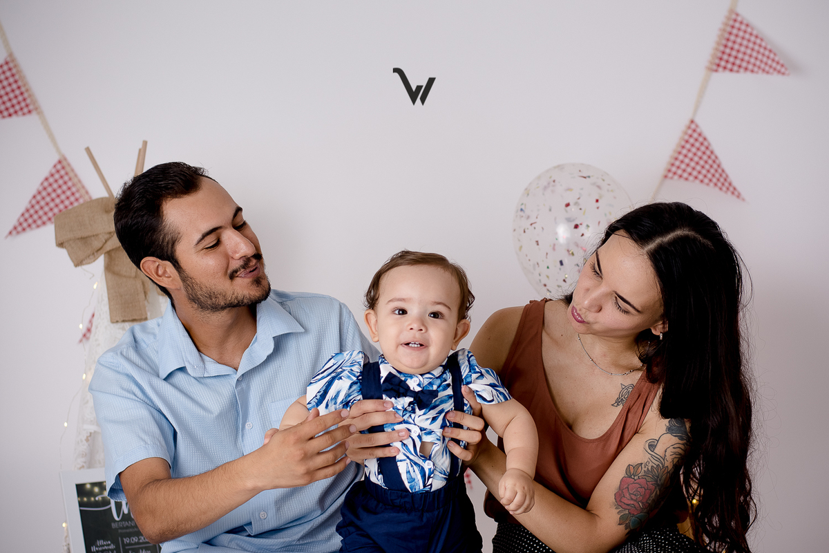 weclick fotógrafos évora smash the cake smash the fruit bolo fruta sessão fotográfica estúdio primeiro aniversário um ano