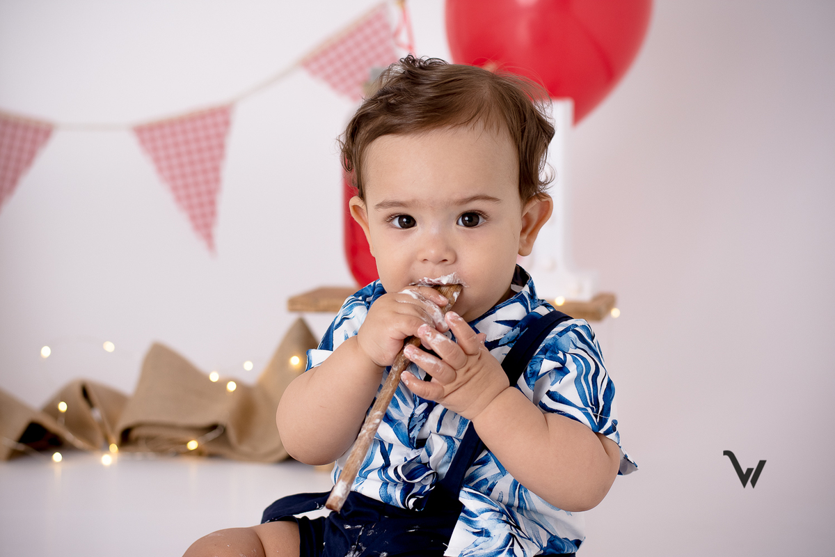 weclick fotógrafos évora smash the cake smash the fruit bolo fruta sessão fotográfica estúdio primeiro aniversário um ano