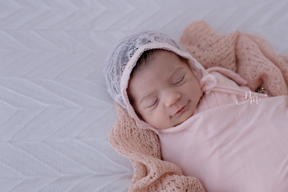 Ensaio fotogr&aacute;fico de newborn em Belo Horizonte MG feito por Nat&aacute;lia Melo Fotografia