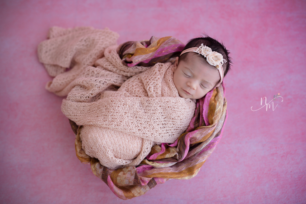 Ensaio fotogr&aacute;fico de newborn em Belo Horizonte MG feito por Nat&aacute;lia Melo FotografiaEnsaio fotogr&aacute;fico de newborn em Belo Horizonte MG feito por Nat&aacute;lia Melo Fotografia