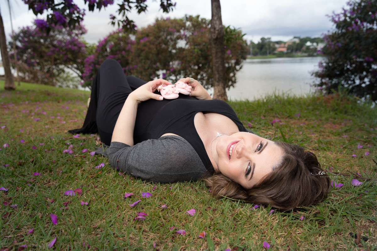 Ensaio Fotográfico de gestante feito no Museu de Arte da Pampulha em Belo Horizonte - Mg. Fotografado pela melhor fotógrafa de BH Natália Melo