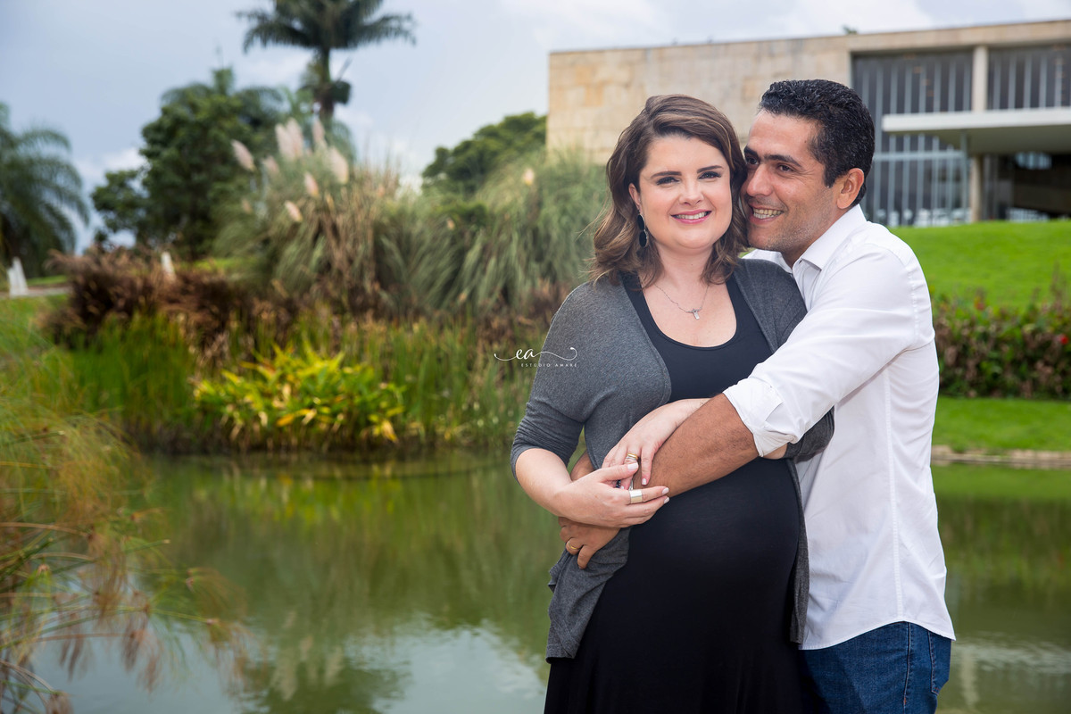 ensaio fotografico de gestante da feito no Museu de Arte da Pampulha em Belo Horizonte - MG. Fotografado pela melhor fotógrafa de BH Natália Melo
