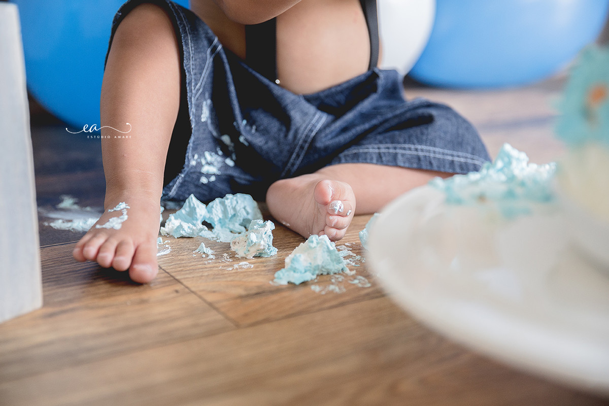 fotógrafa BH, fotografia infantil, ensaio 1 aninho, foto em estudio, foto de criança, acompanhamento fotografico, smash the cake