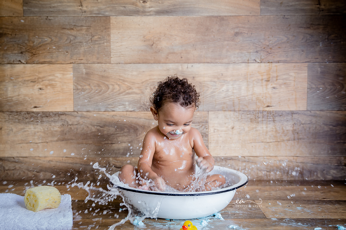 fotógrafa BH, fotografia infantil, ensaio 1 aninho, foto em estudio, foto de criança, acompanhamento fotografico, smash the cake
