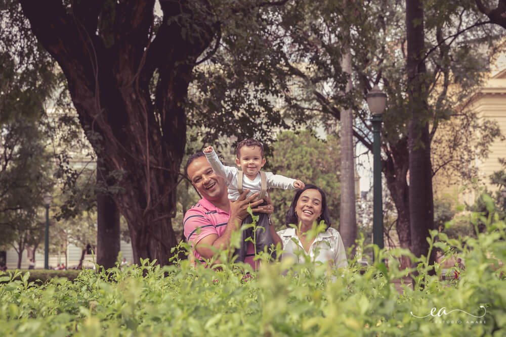 fotógrafa BH, fotografia de família, ensaio de família, fotografia externa, foto de família,  acompanhamento fotografico, natalia melo fotograia, estudio amare, belo horizonte
