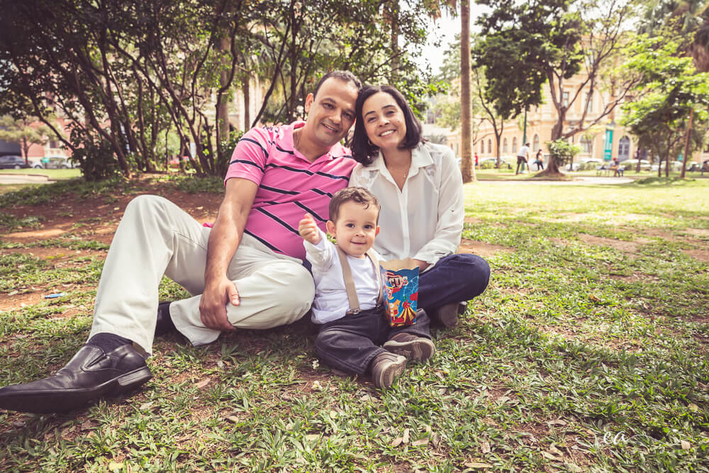 fotógrafa BH, fotografia de família, ensaio de família, fotografia externa, foto de família,  acompanhamento fotografico, natalia melo fotograia, estudio amare, belo horizonte