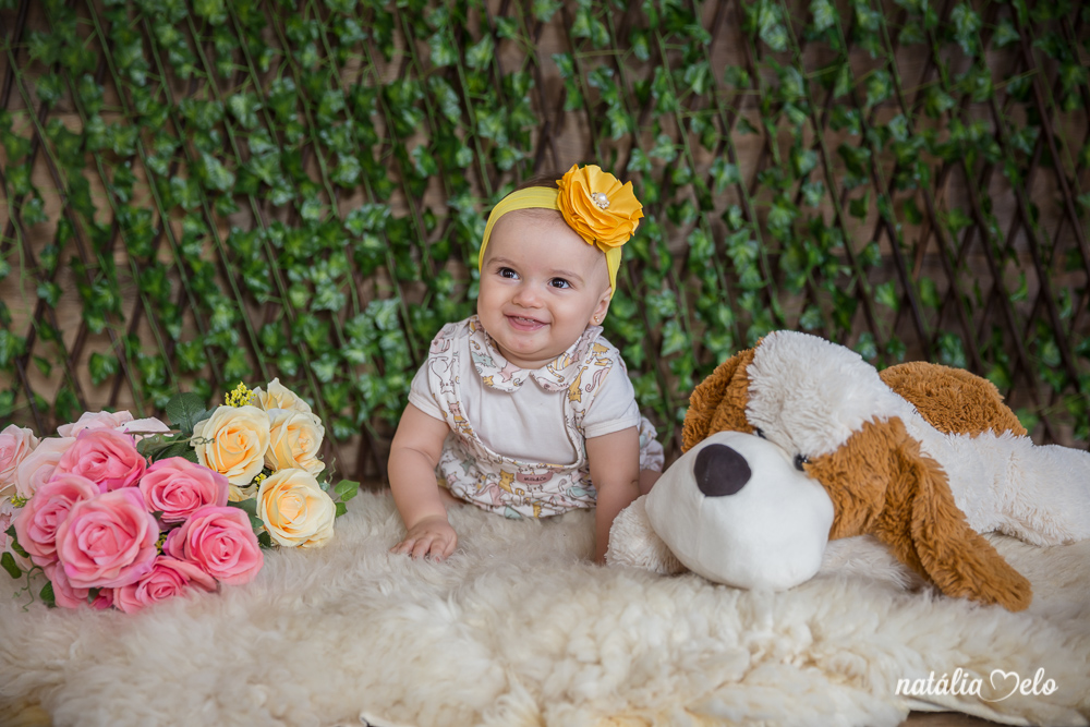 Ensaio de acompanhamento fotográfico da Alice  com 10 meses, em Belo Horizonte - MG, fotógrafa Natália Melo