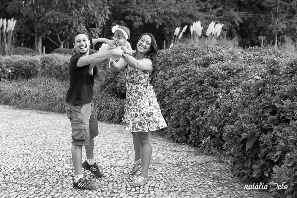 ensaio fotográfico de família no jardim botânico de Belo Horizonte - MG, feito pela fotógrafa Natália Melo