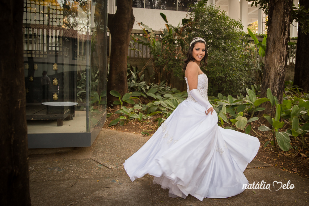 ensaio fotografico de 15 anos feito no museu abilio barreto e belo horizonte - mg, pela fotografa nataliamelo