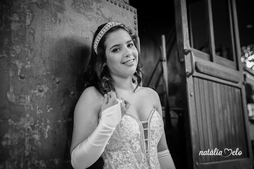 ensaio fotografico de 15 anos feito no museu abilio barreto e belo horizonte - mg, pela fotografa nataliamelo