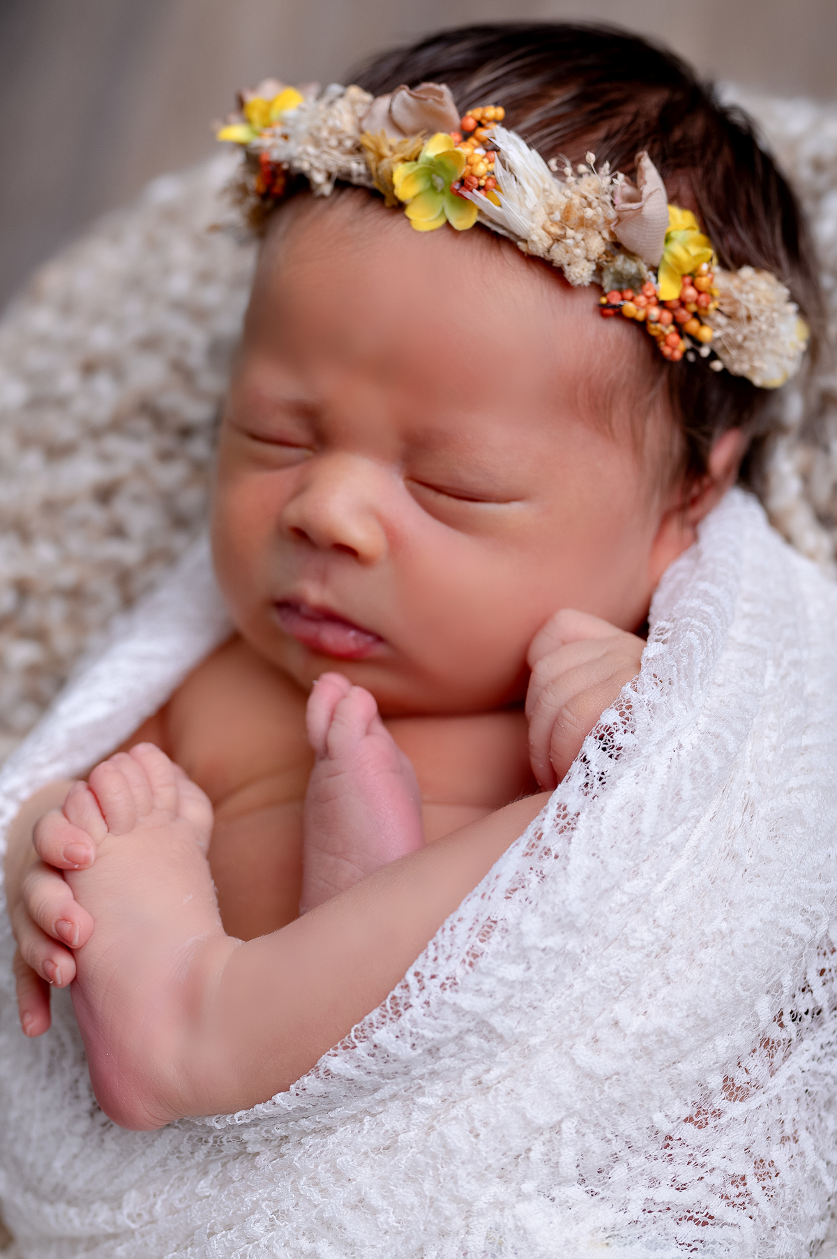 Newborn baby girl in soft neutral styling – Burnaby newborn photographer