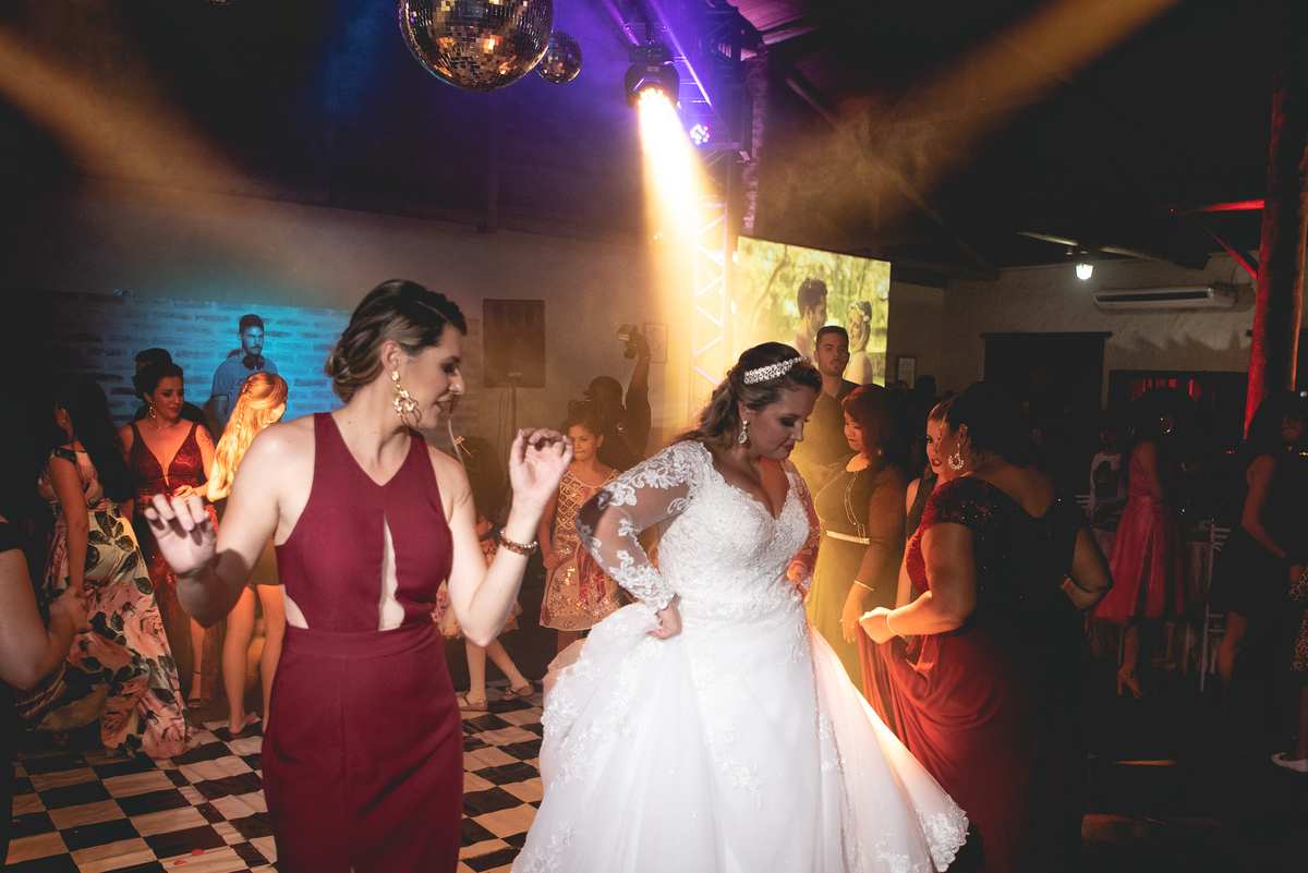 street-wedding-junior-prado-vestido-de-casamento-sereia-destination-elopement-fotografo-de-piracicaba-1001