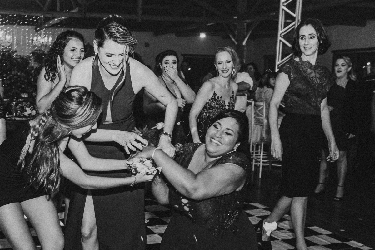 street-wedding-junior-prado-vestido-de-casamento-sereia-destination-elopement-fotografo-de-piracicaba-1001