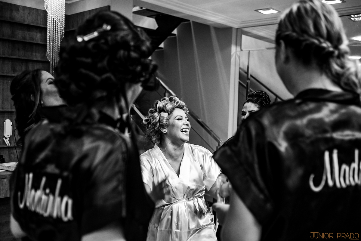 street-wedding-junior-prado-vestido-de-casamento-sereia-vireinoiva-voucasar-vermelho-madrinhas-decoraçao-buque-makeup-fvtb-blogdenoiva-noivas-