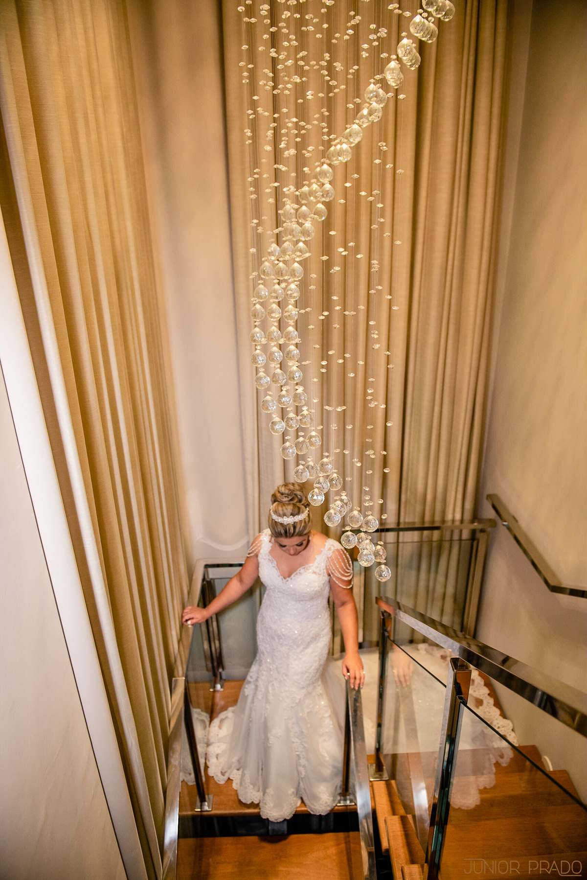 street-wedding-junior-prado-vestido-de-casamento-sereia-vireinoiva-voucasar-vermelho-madrinhas-decoraçao-buque-makeup-fvtb-blogdenoiva-noivas-2019