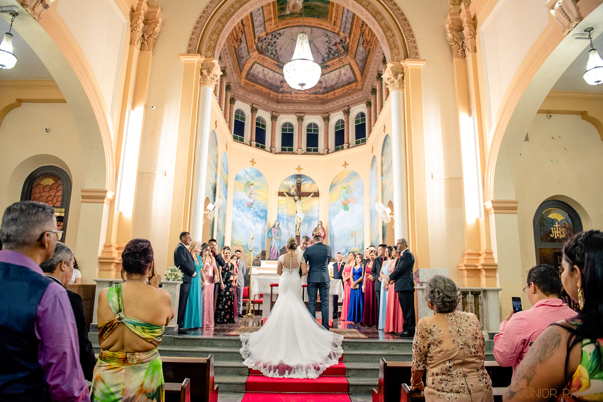 street-wedding-junior-prado-vestido-de-casamento-sereia-vireinoiva-voucasar-vermelho-madrinhas-decoraçao-buque-makeup-fvtb-blogdenoiva-noivas-2019