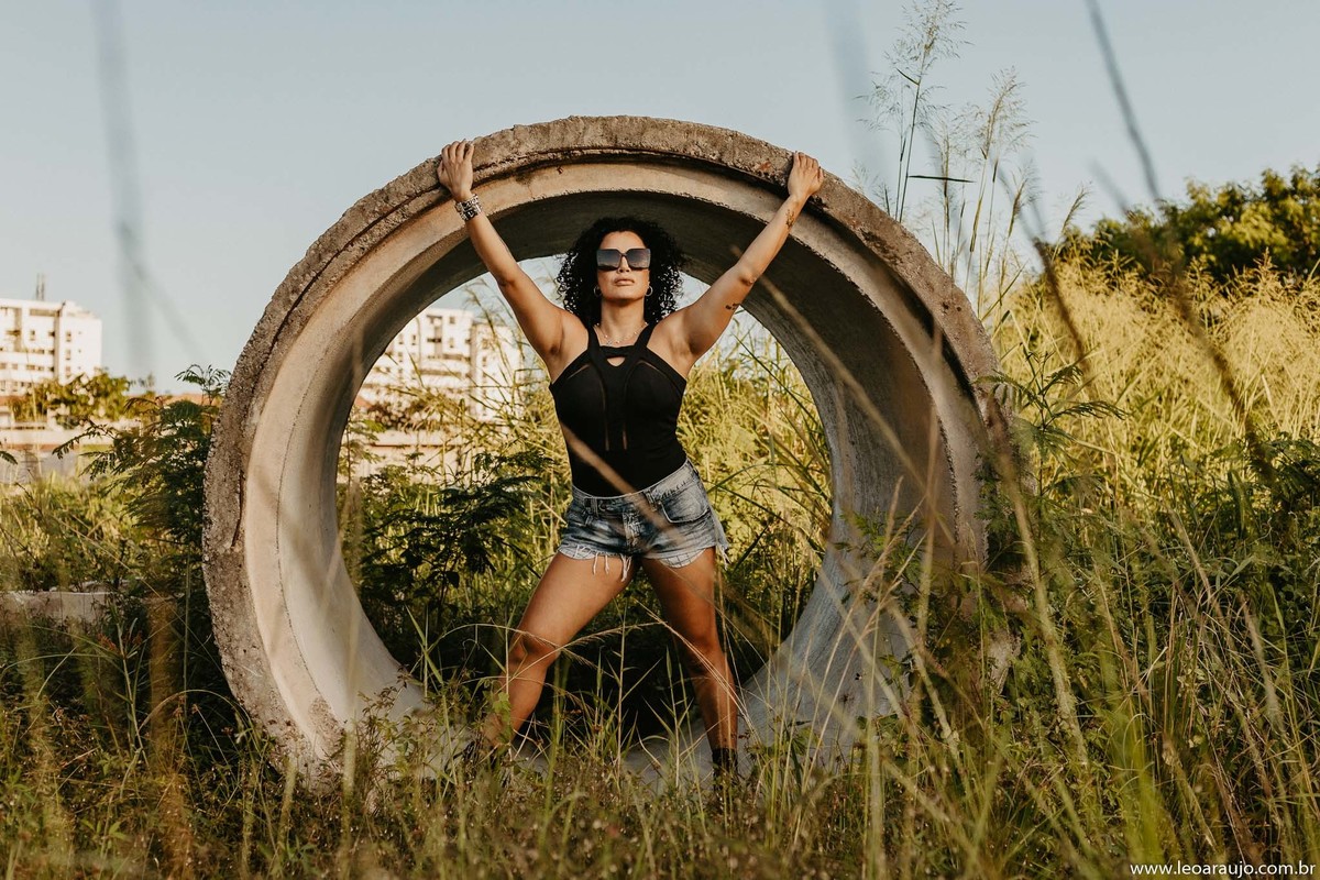 Ensaio feminino - ensaio fotográfico - ensaio feminino externo - fotógrafo RJ - fotografia RJ - Recreio dos bandeirantes - leoaraujofotografo  - retratos femininos