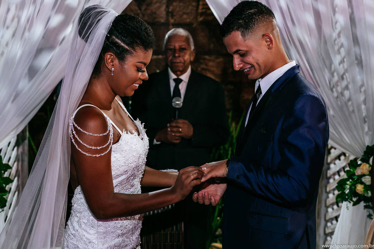 Léo Araújo Fotografia - Fotógrafo de Casamento RJ - Casamento - Fotografia de Casamento RJ - Cerimônia de Casamento - Troca de alianças