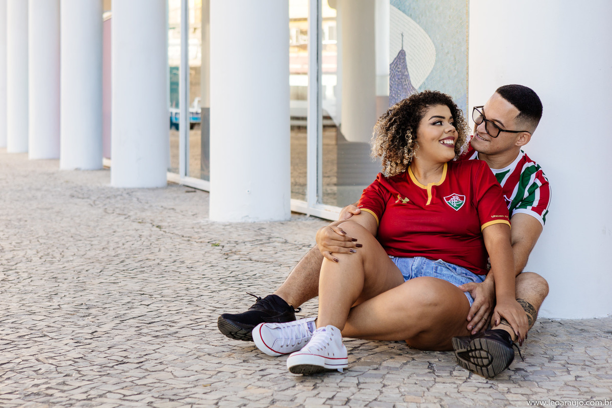 ensaio pré casamento - ensaio na praça mauá - ensaio no boulevard olimpíco - museu do amanhã - préwedding - casal apaixonado - casal feliz - casal tricolor - fluminense