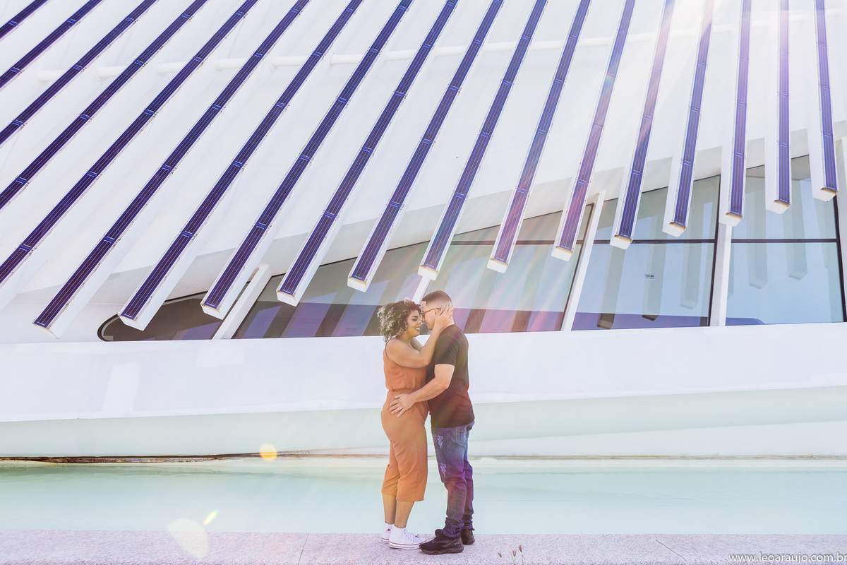 ensaio pré casamento - ensaio na praça mauá - ensaio no boulevard olimpíco - museu do amanhã - préwedding - casal apaixonado