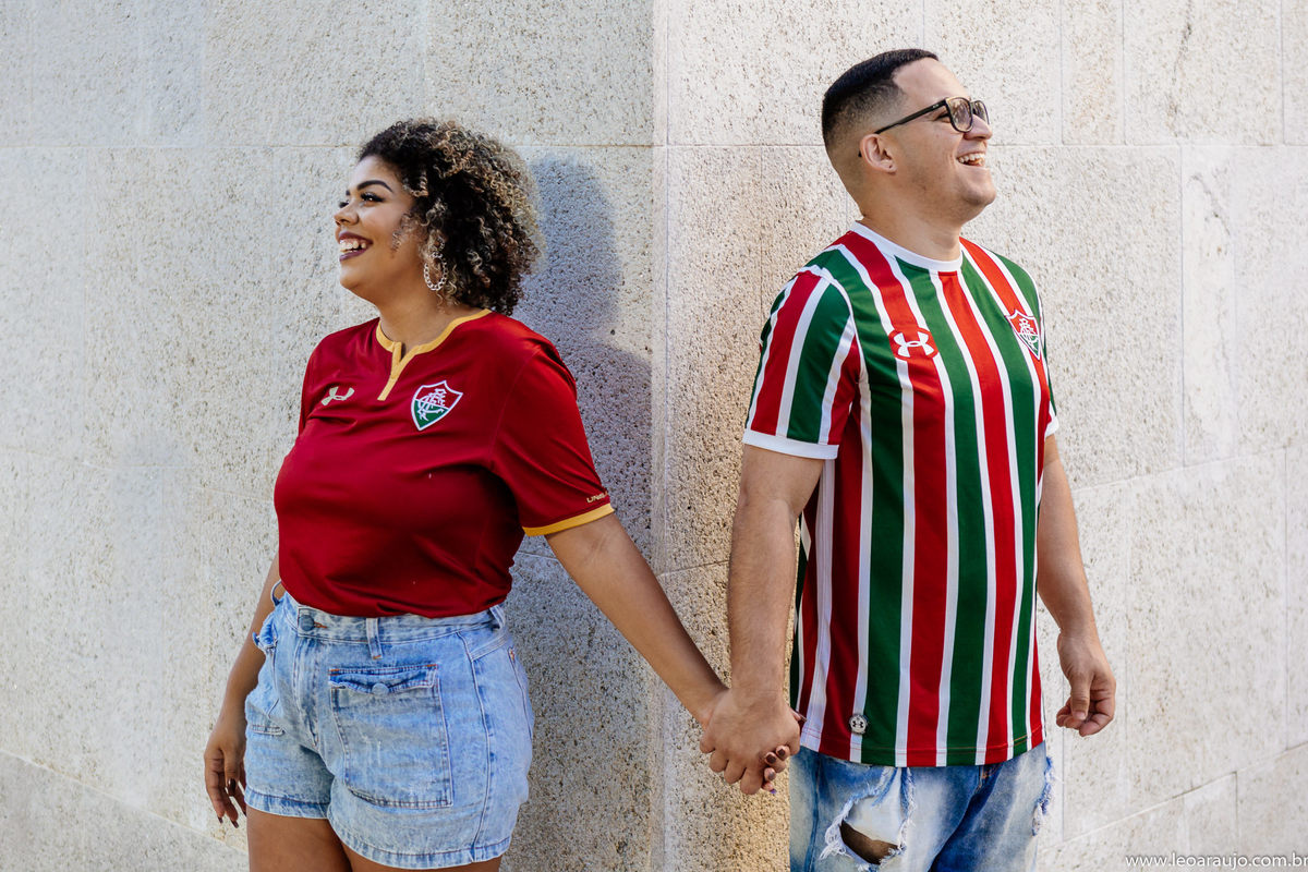 ensaio pré casamento - ensaio na praça mauá - ensaio no boulevard olimpíco - museu do amanhã - préwedding - casal apaixonado - casal feliz - casal tricolor - fluminense